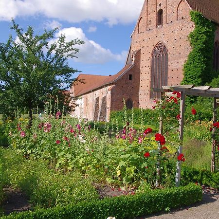 Gästehaus 22 am Klostergarten Rehna Exteriör bild